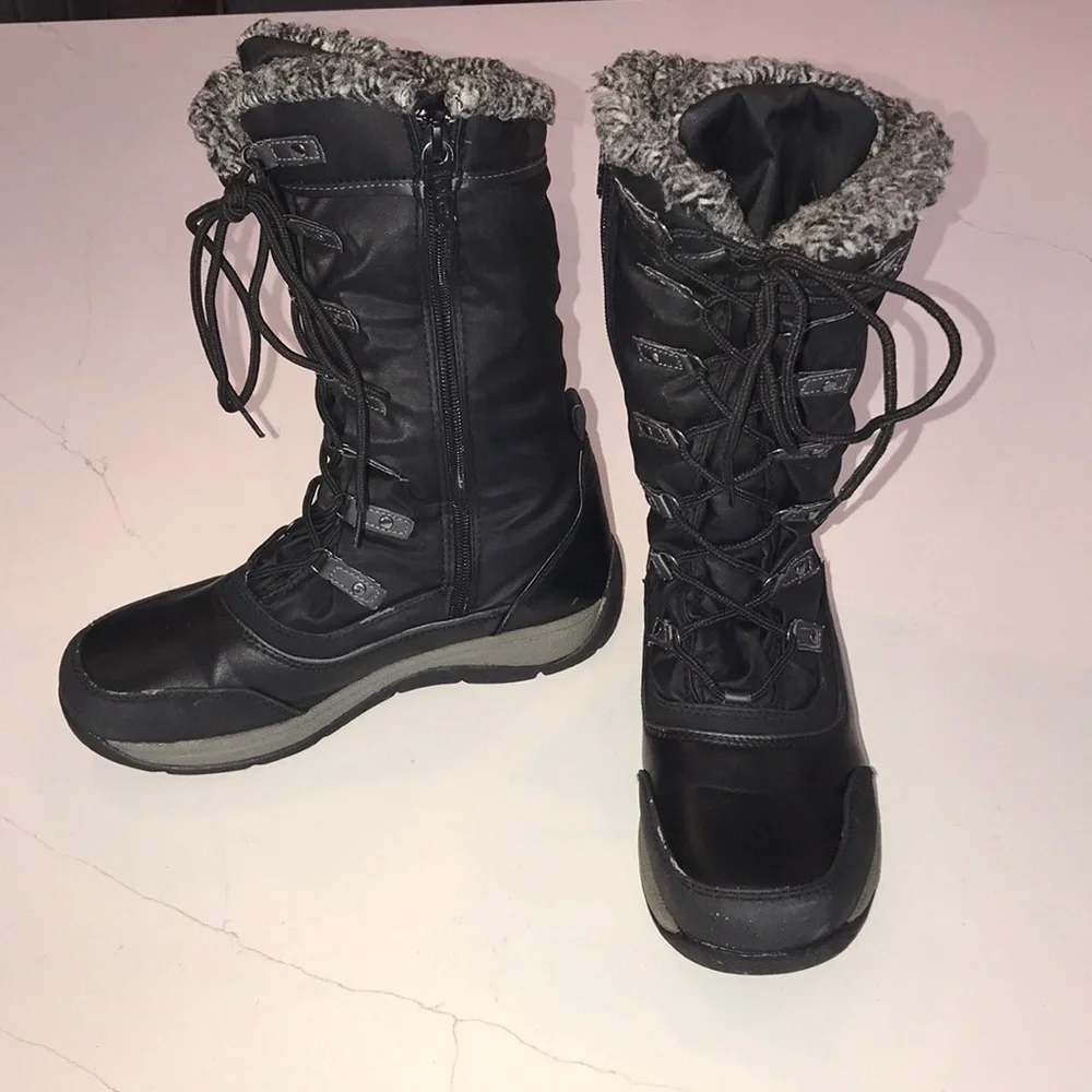 Totes Faux Fur Lined Winter / Snow Boots